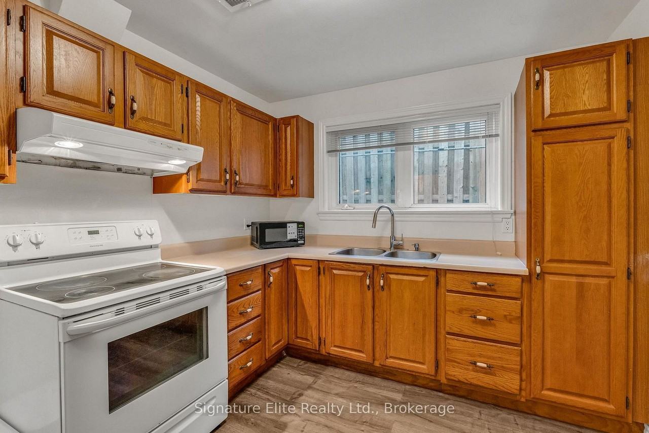 3562 Dufferin Street - Photo 2 of 16