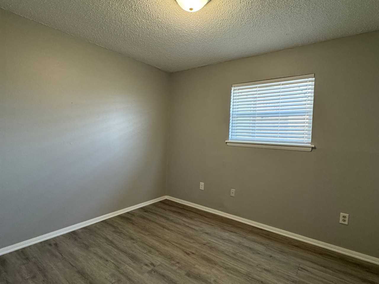 4625 Sw I Ave - Photo 2 of 13