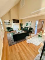 528 Debbie Dr  