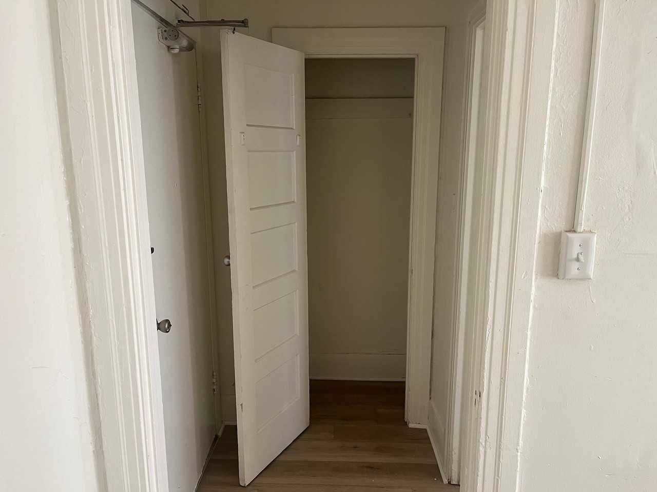 Carol Arms Apartments - Photo 3 of 4