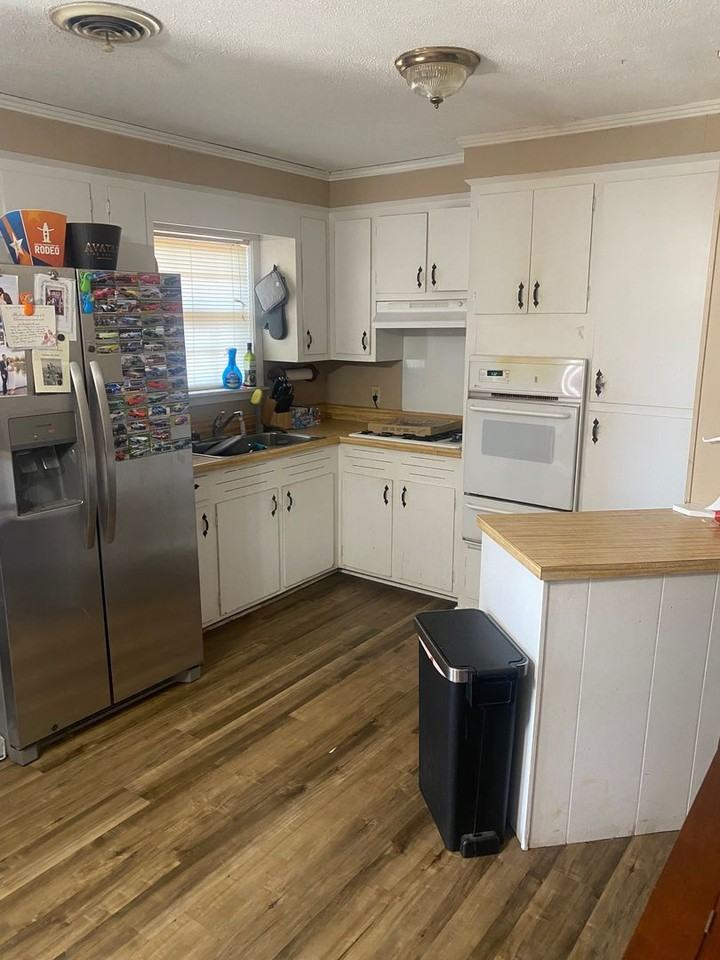 2709 Persimmon Dr - Photo 2 of 6