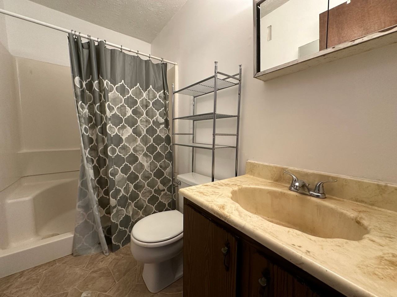 300 College Park Drive - Photo 2 of 11