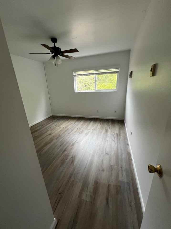 La Mesa Gardens - Photo 2 of 9