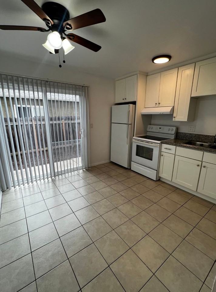 La Mesa Gardens - Photo 6 of 9