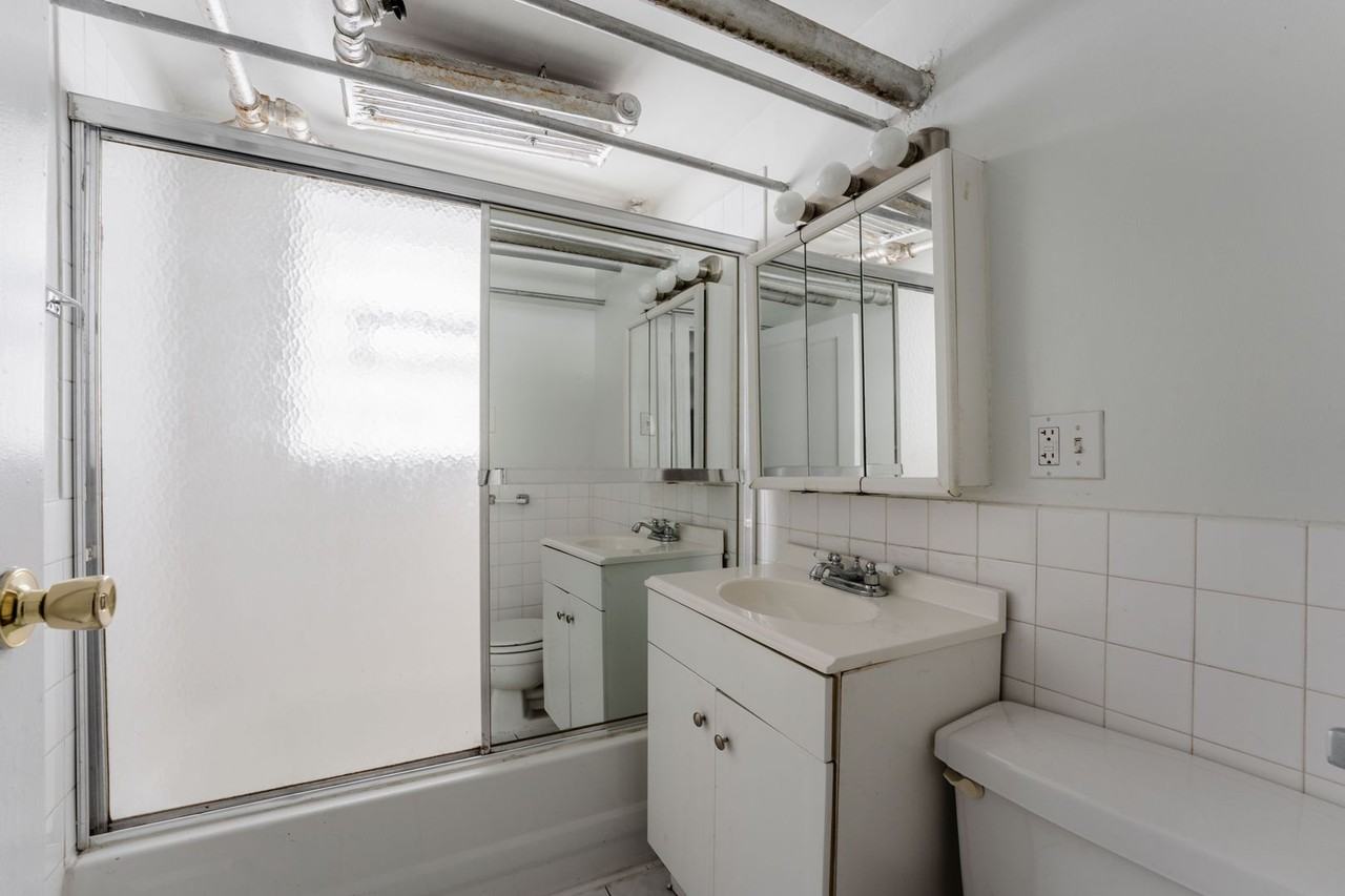 Clark & Byron - Photo 7 of 17