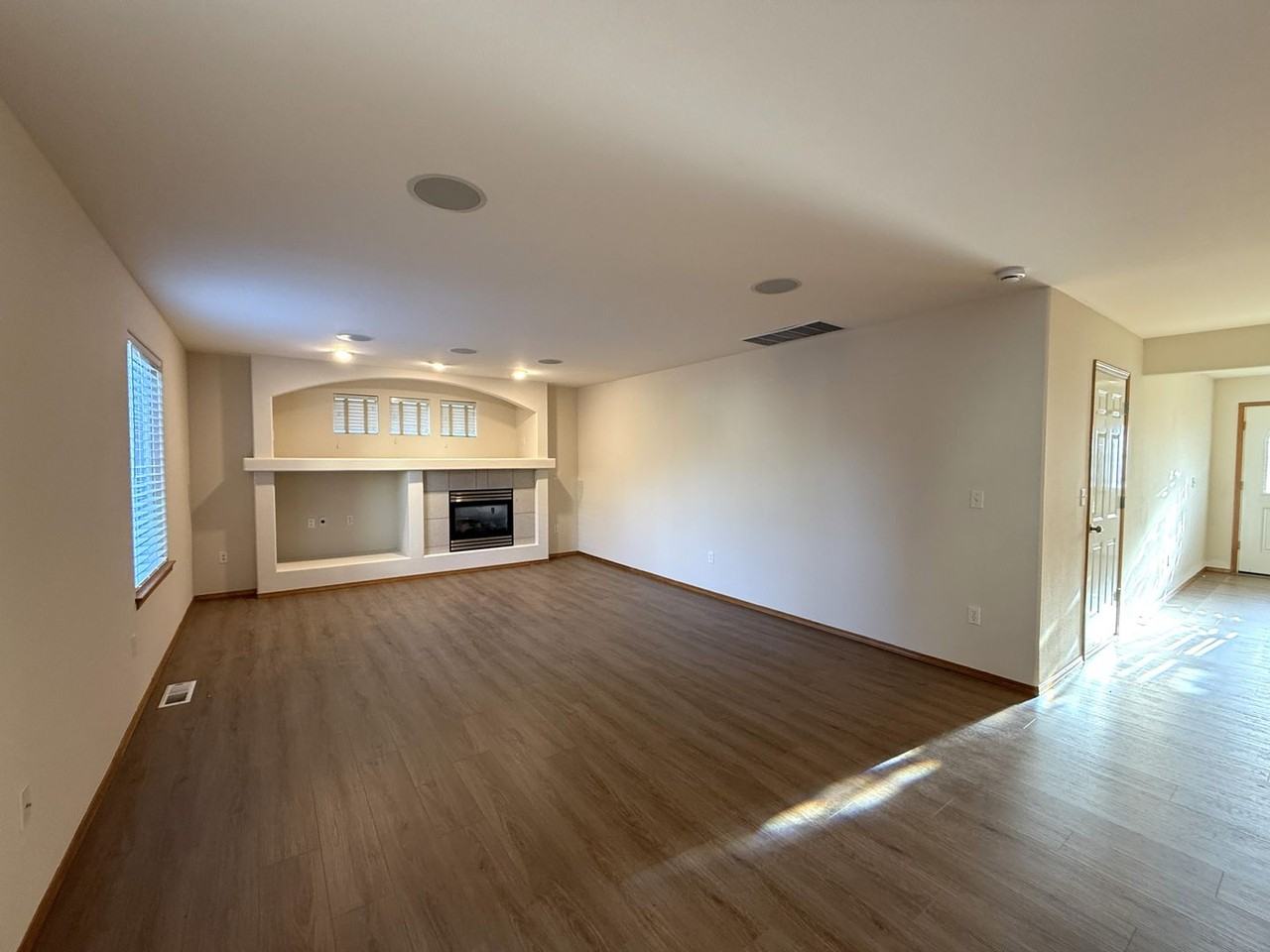 3229 135th Pl Se - Photo 2 of 16