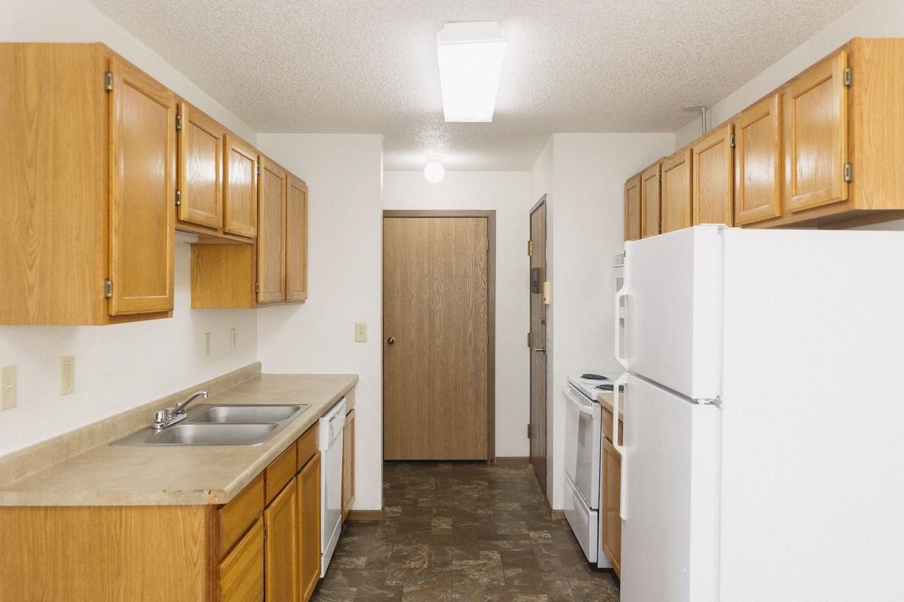 Welcome Home to Prairie Point! - Photo 3 of 8