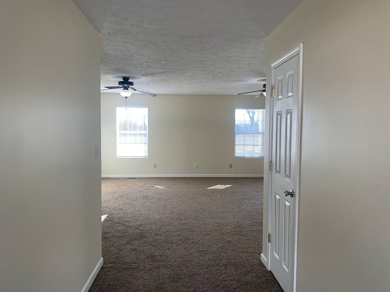 8079 E Audrey Ave - Photo 3 of 19