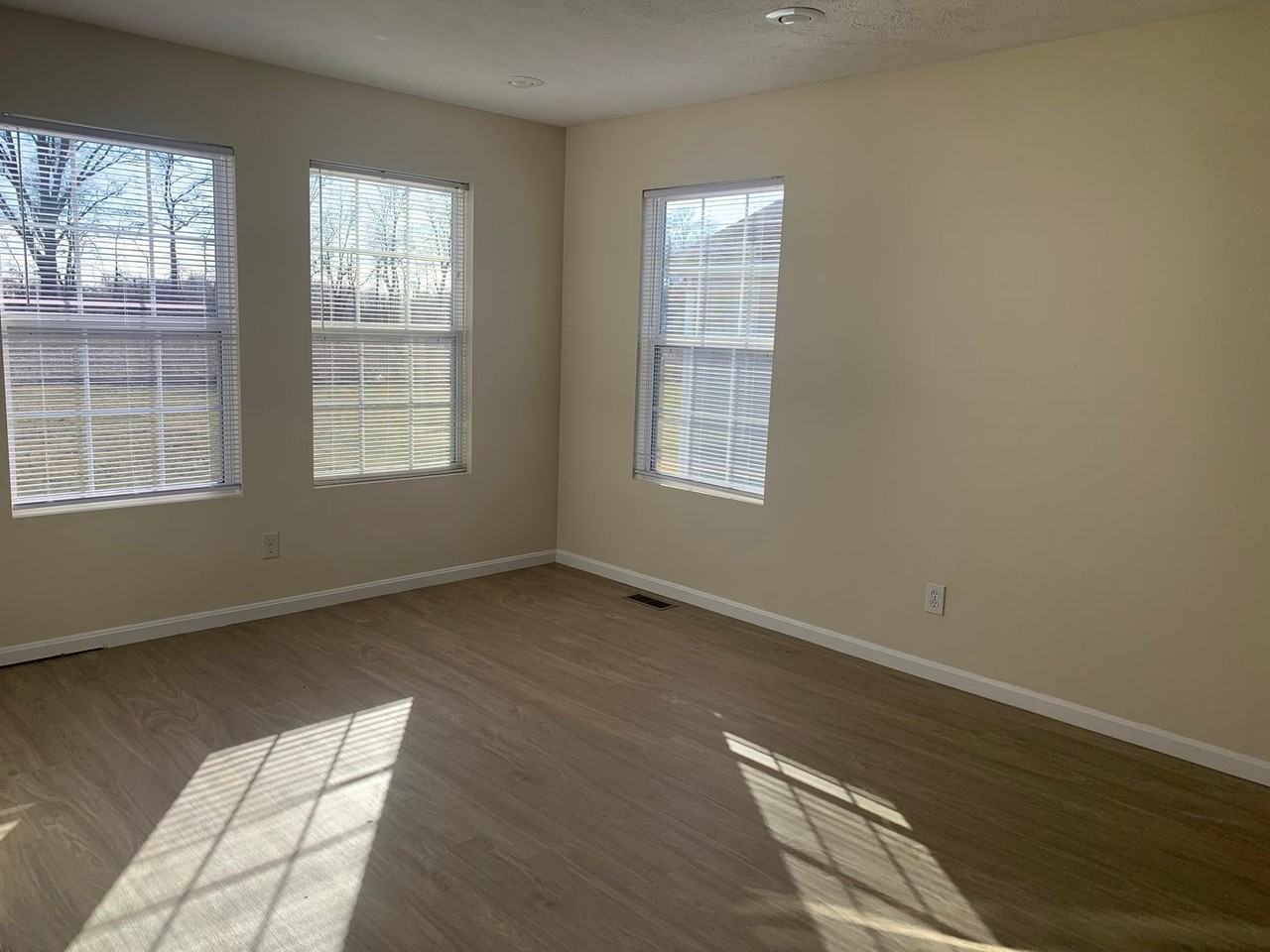 8079 E Audrey Ave - Photo 5 of 19