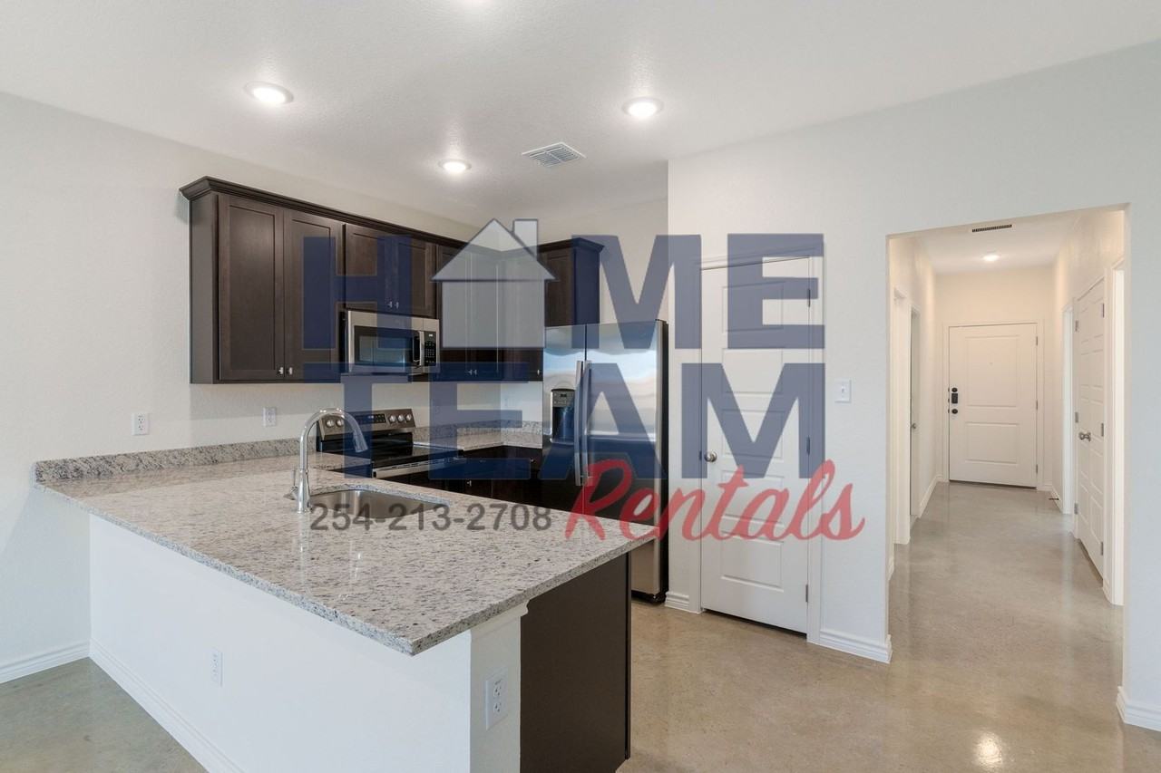 9202 Prickly Ash Dr - Photo 4 of 15