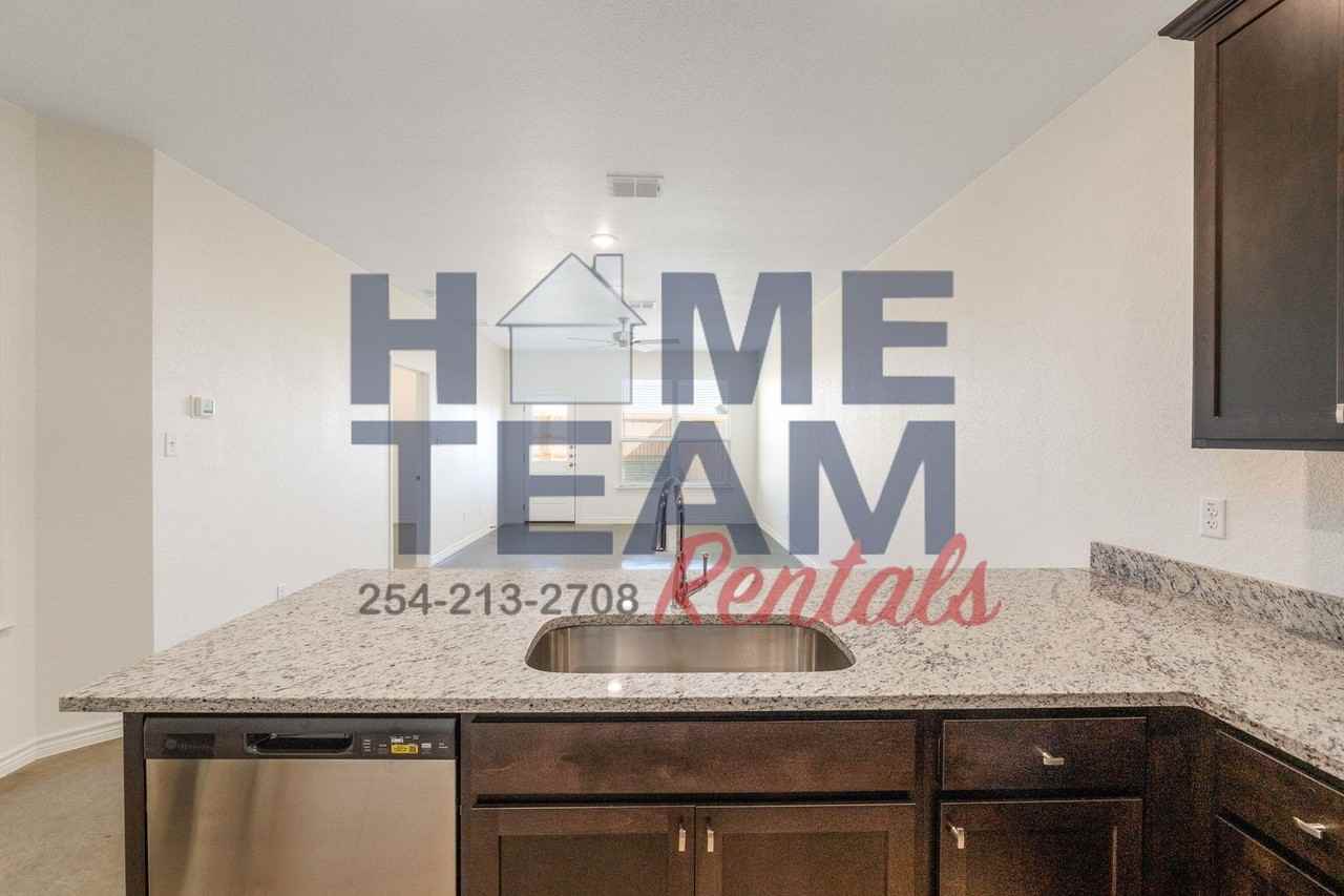 9202 Prickly Ash Dr - Photo 5 of 15