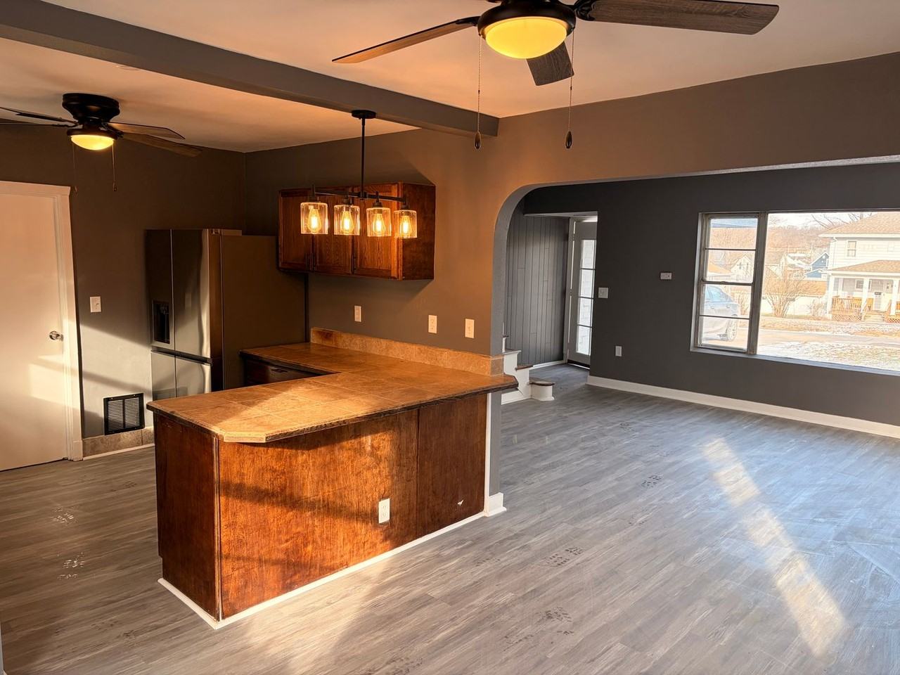 635 8th Ave S - Photo 2 of 10