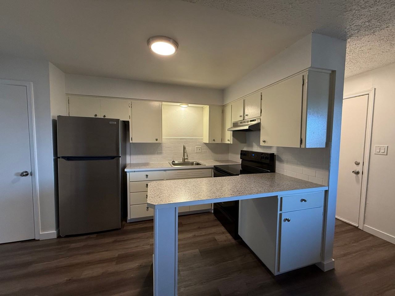 1104 West 7th Avenue Apartments - Photo 6 of 12