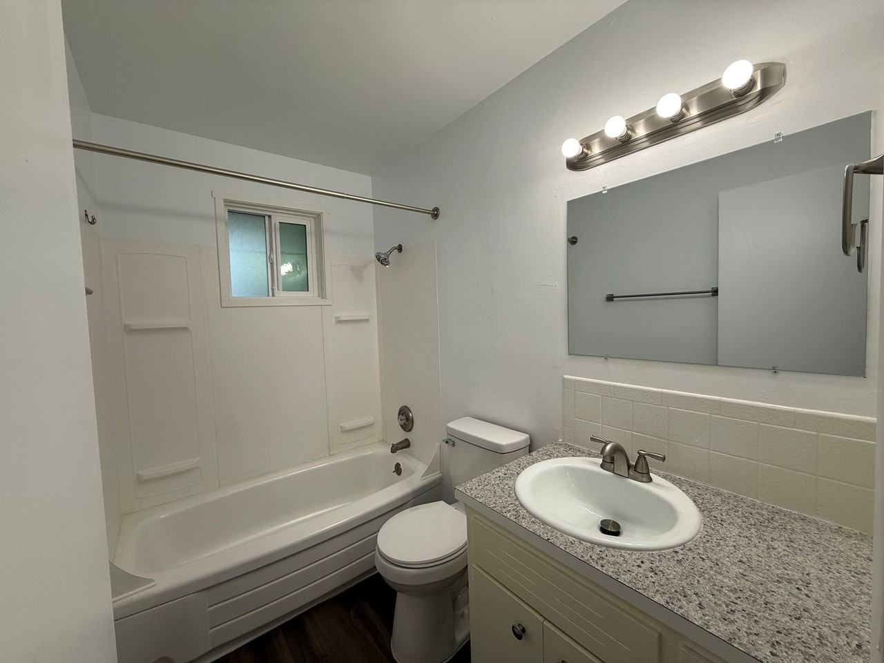 1104 West 7th Avenue Apartments - Photo 6 of 11