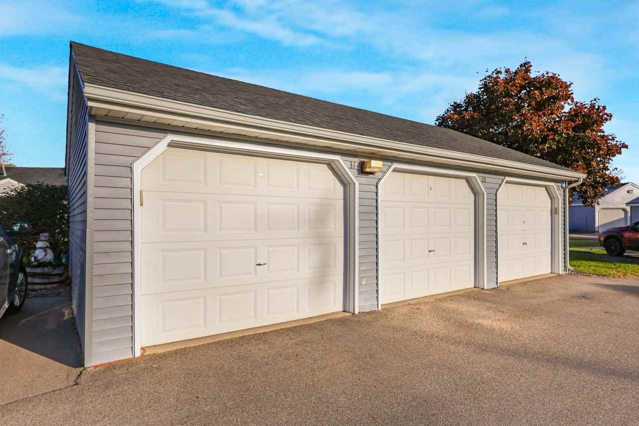 Park Villa - Photo 5 of 15