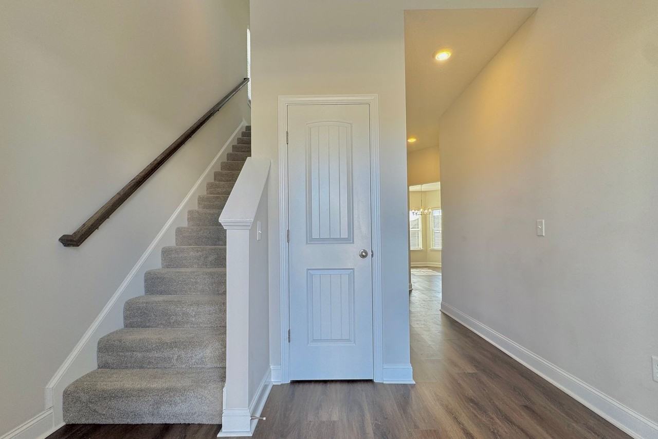 79 Centennial Ct - Photo 2 of 39