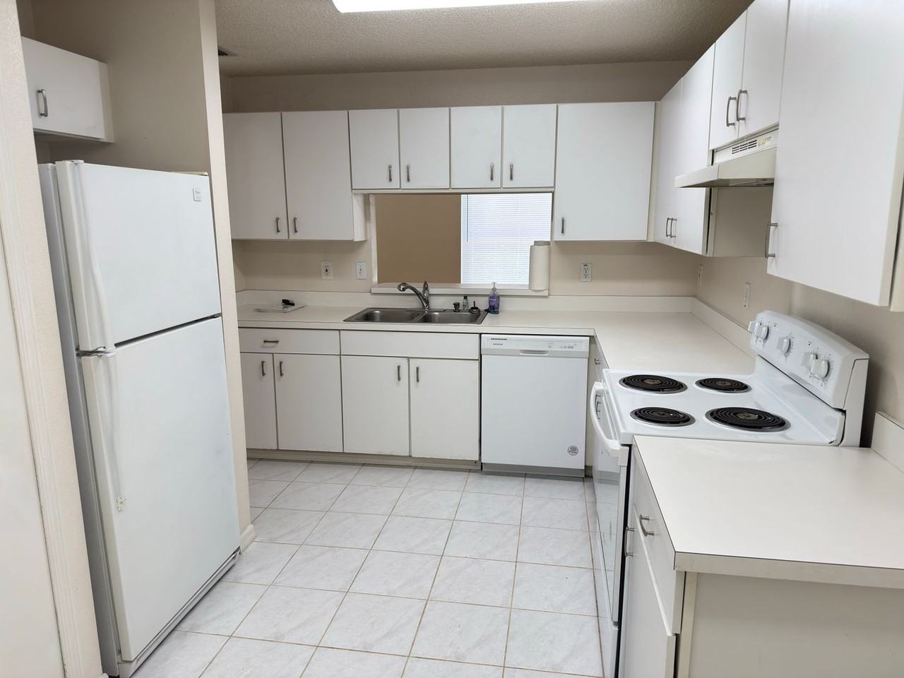3827 Doune Way - Photo 3 of 13