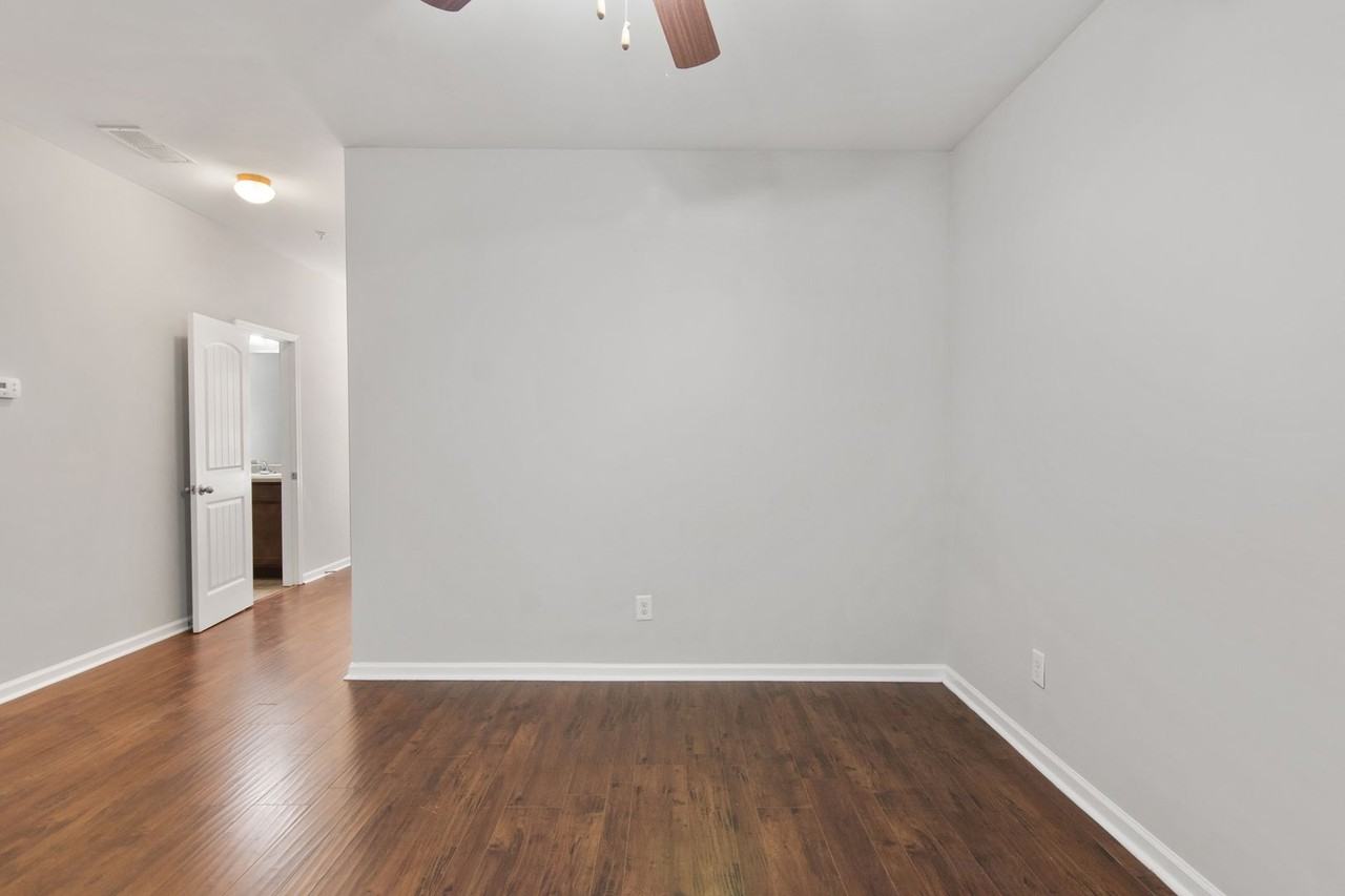 1968 Old Dogwood - Photo 6 of 31