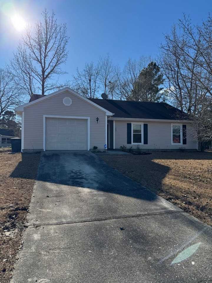 104 E Pebble Ct - Photo 2 of 24