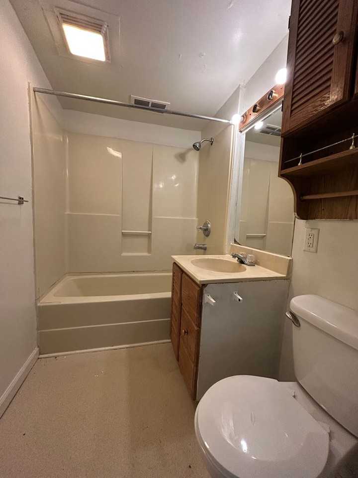 906 S 15th St - Photo 6 of 16