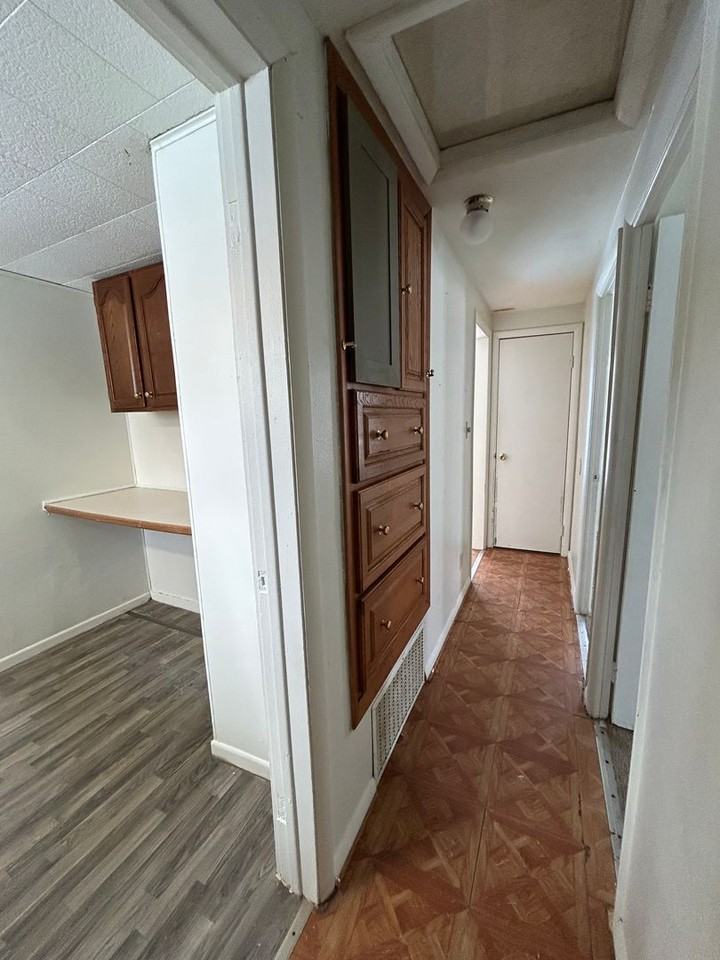 906 S 15th St - Photo 7 of 16