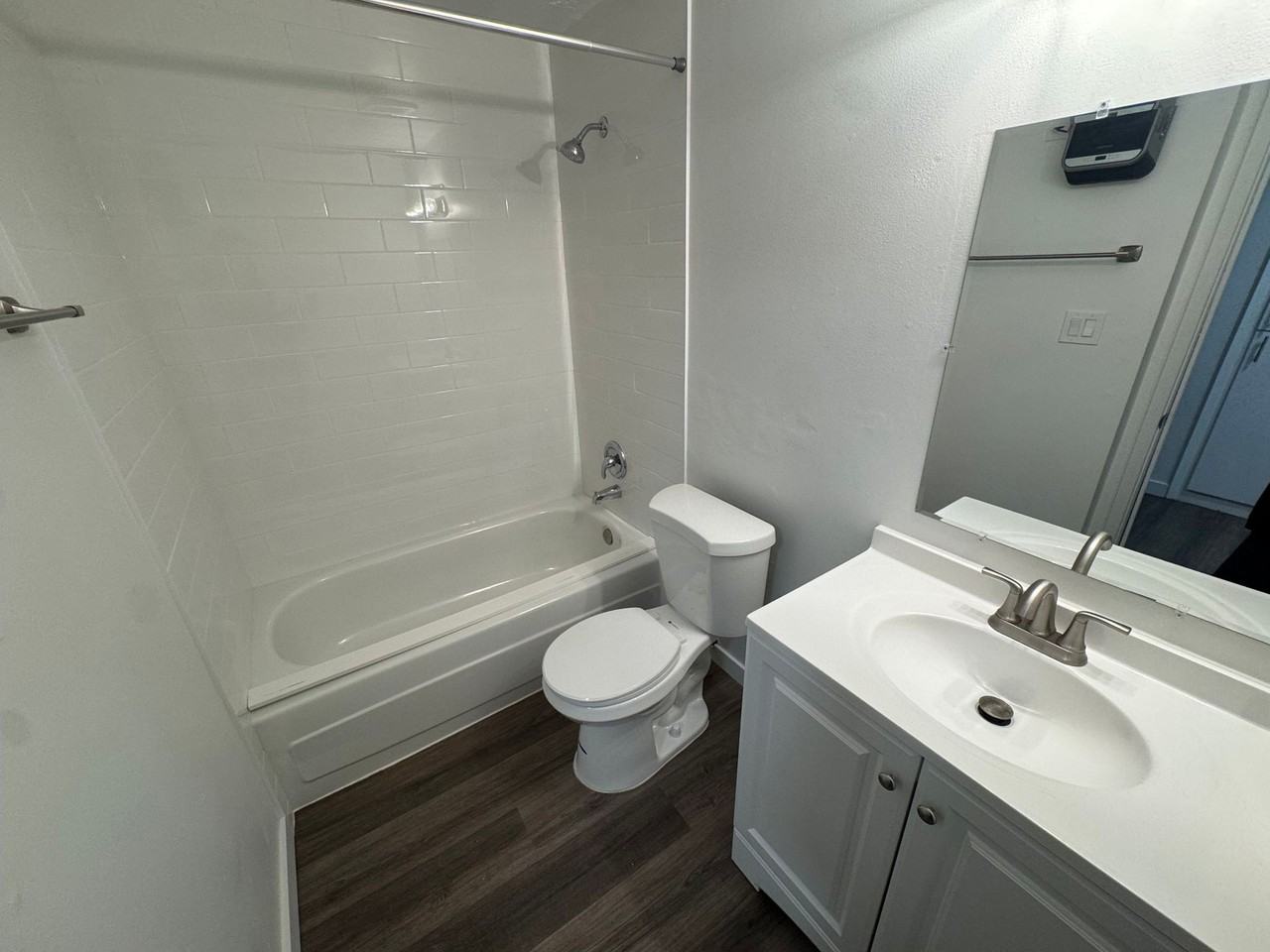 Mayfair Pines Apartments! - Photo 7 of 7