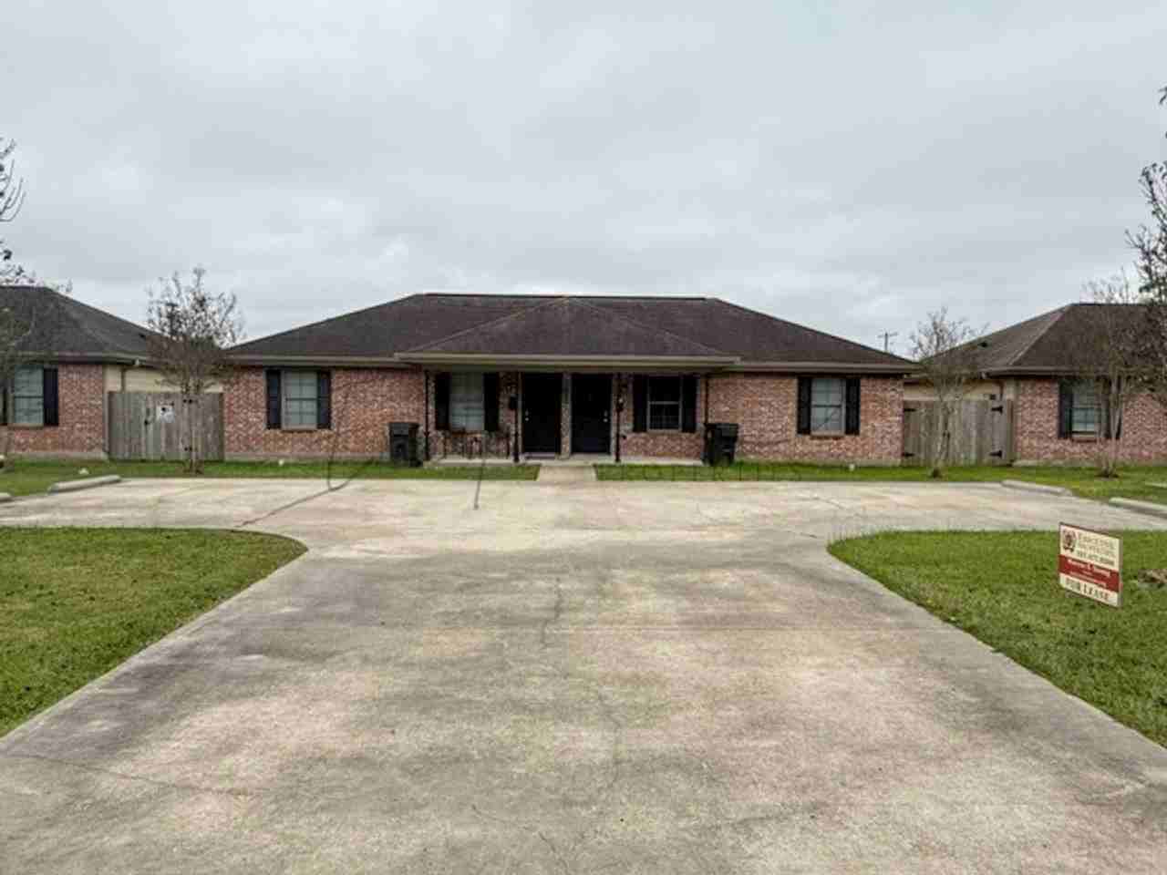 2528 Crockett St - Photo 2 of 19