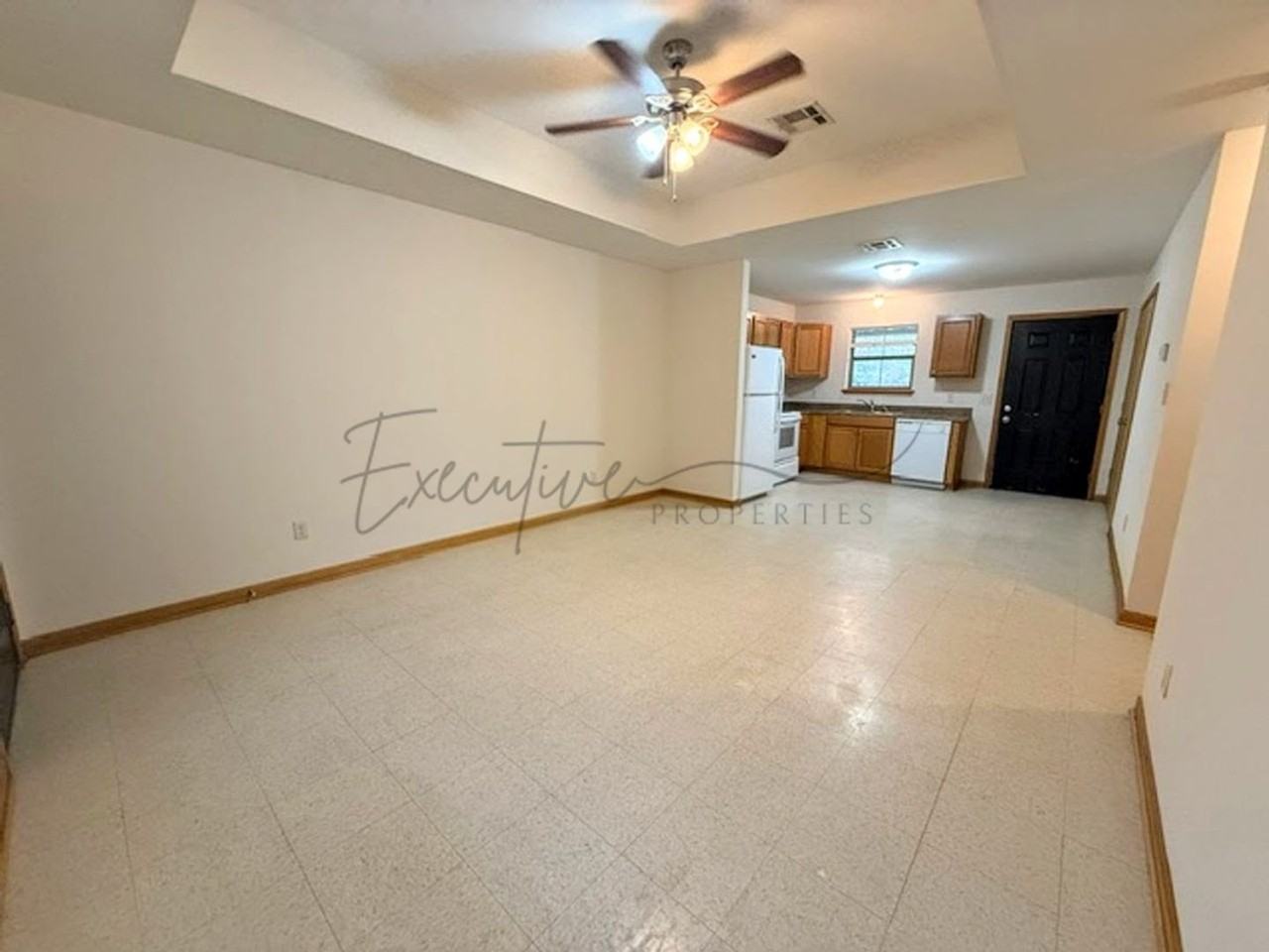 2528 Crockett St - Photo 3 of 19