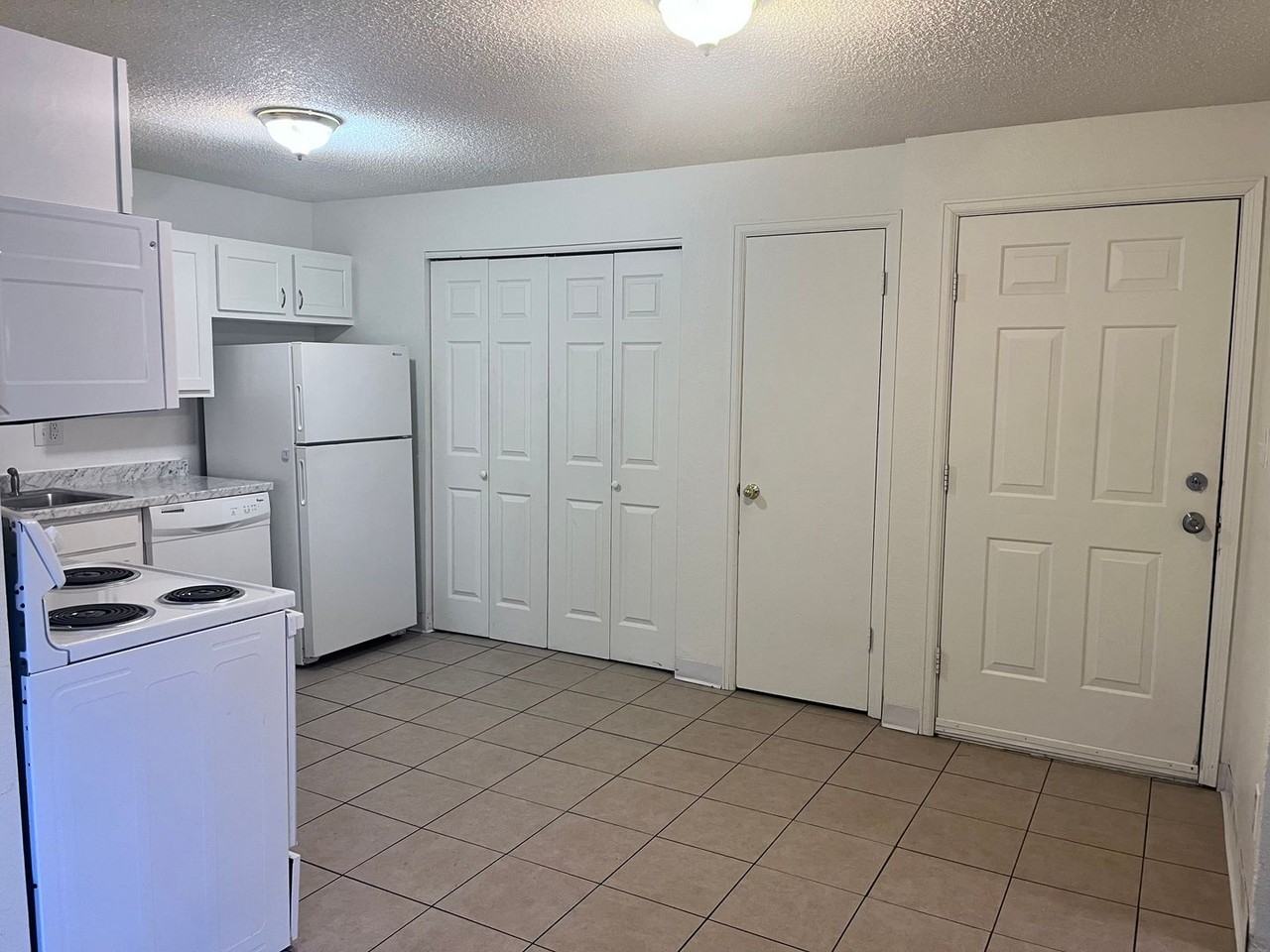 127 W 45th St - Photo 6 of 33