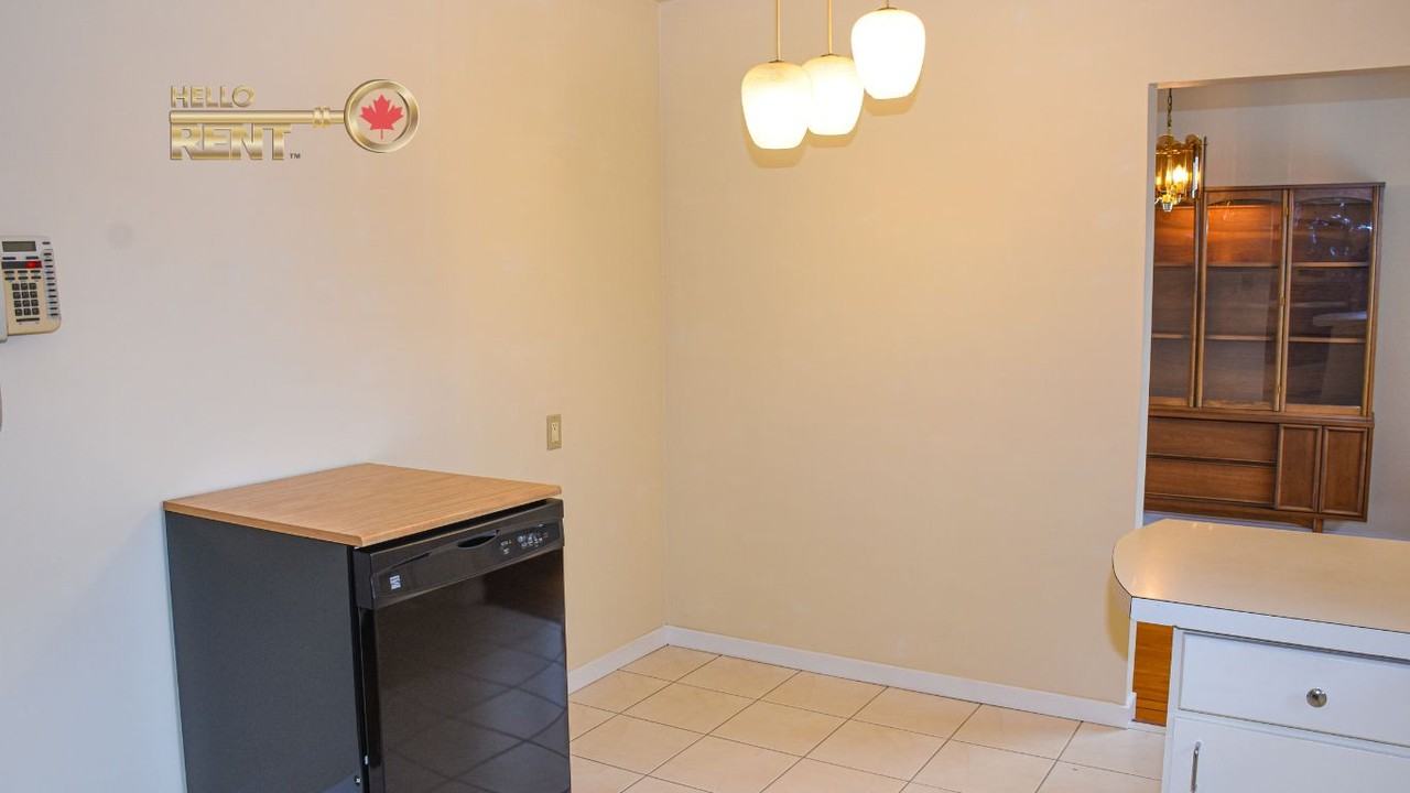 733 16th Street East - Photo 7 of 22