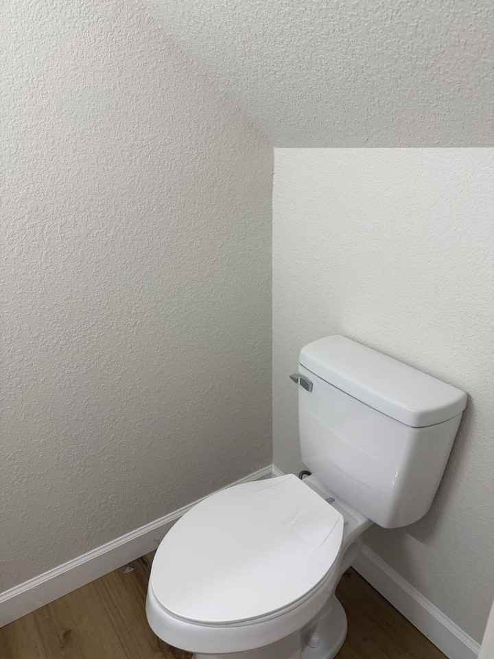 325 Houghton St - Photo 4 of 14