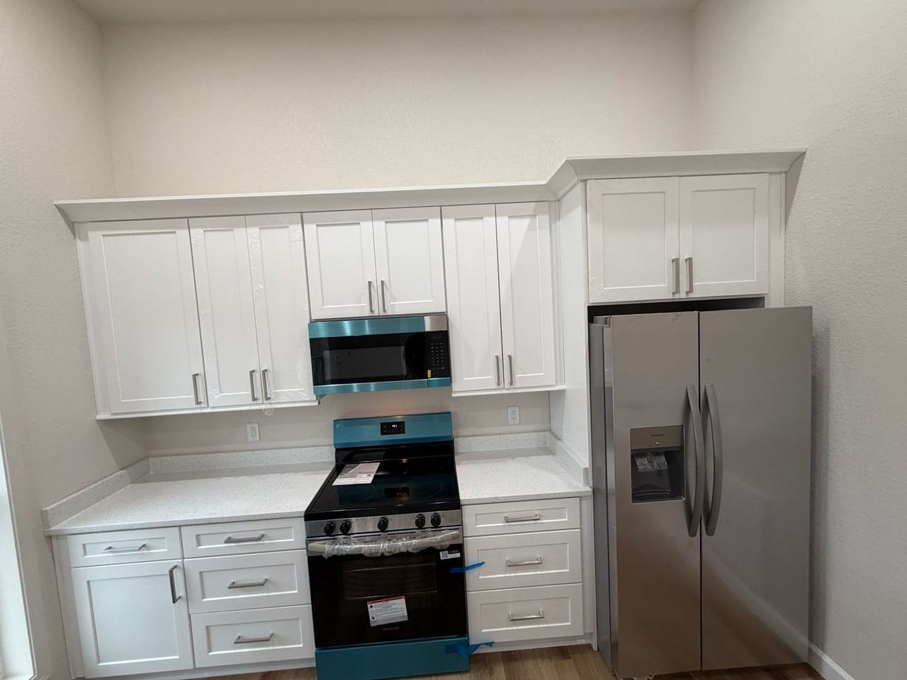 325 Houghton St - Photo 5 of 14