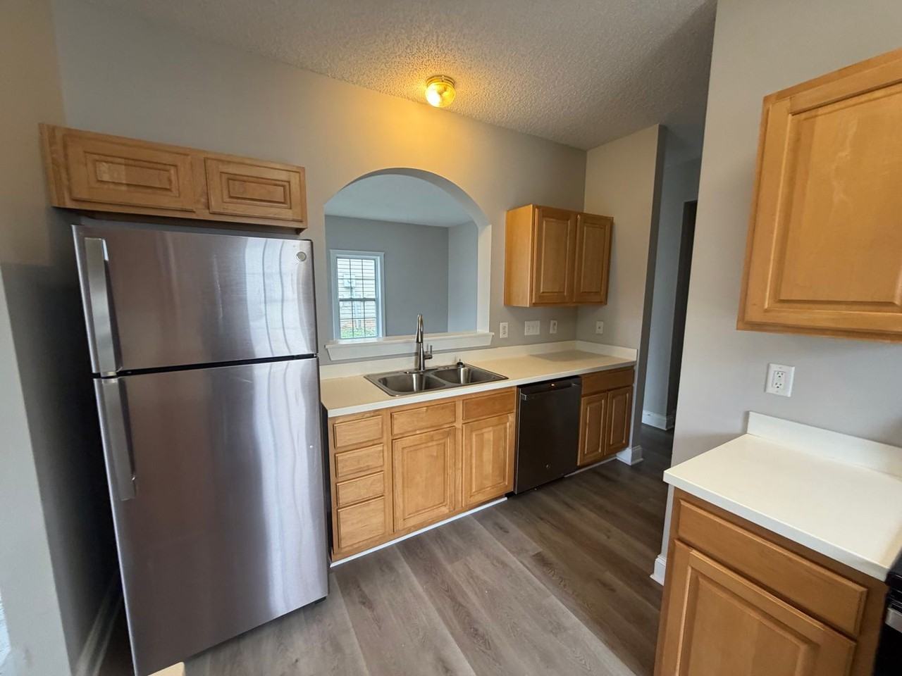 1919 Olsen Ln - Photo 5 of 16