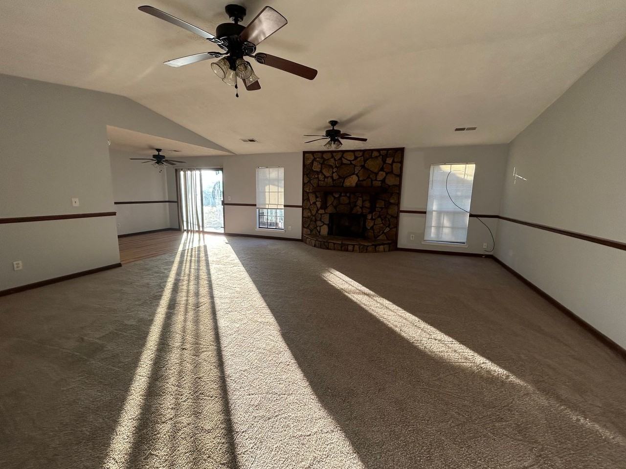 3123 Shoal Creek Ct - Photo 2 of 17