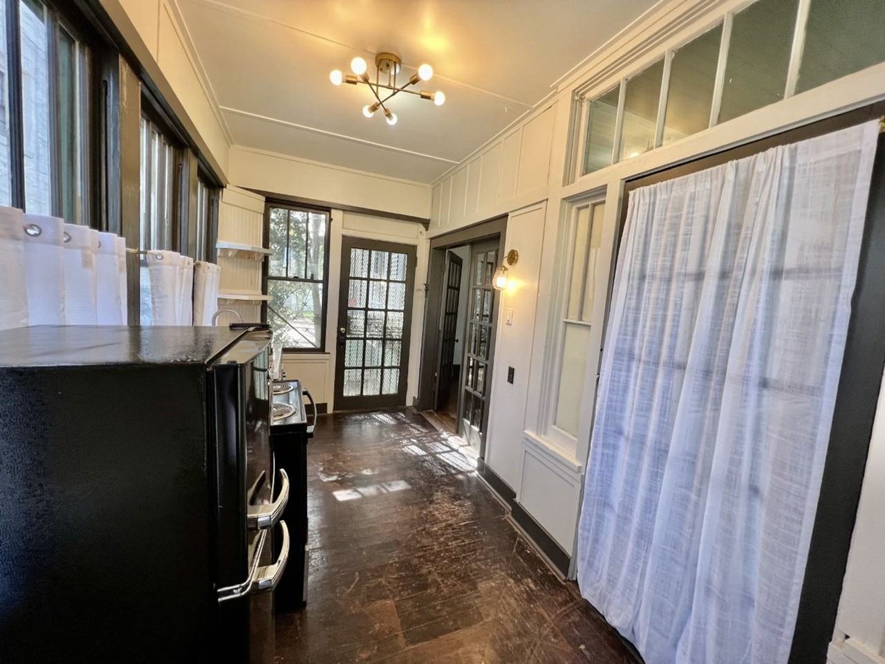 408 East State Street - Photo 2 of 8