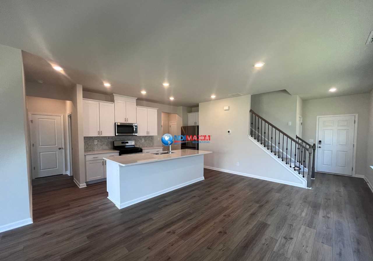 4738 Red Lion Pl - Photo 5 of 15