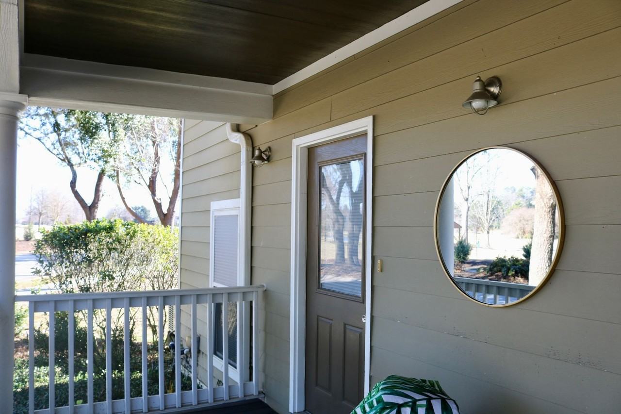 416 Landing Dr - Photo 3 of 15