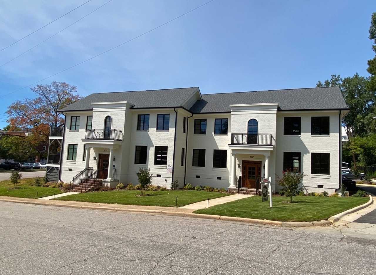 605 Smedes Pl - Photo 2 of 22