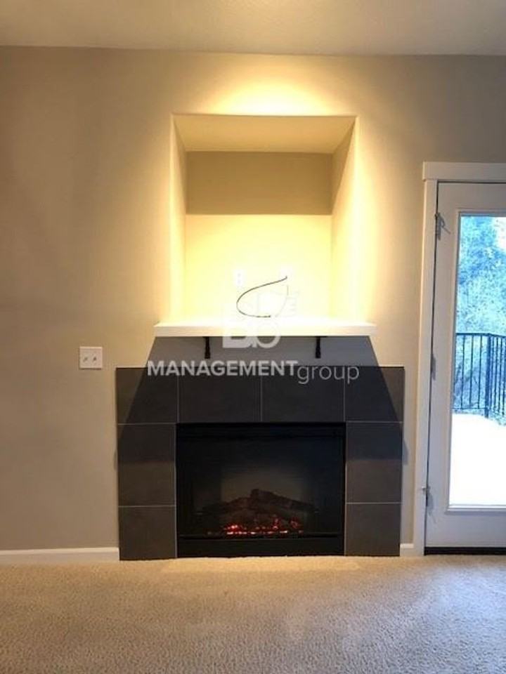 615 Nw Lost Springs Ter #402 - Photo 4 of 19