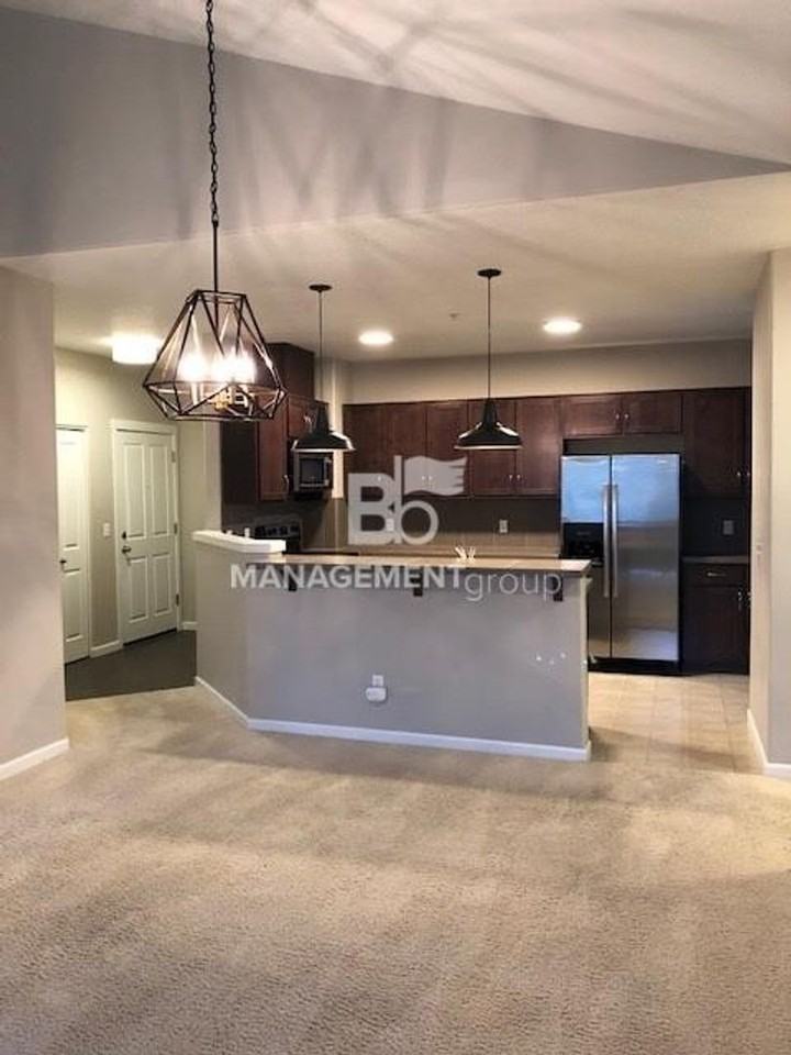 615 Nw Lost Springs Ter #402 - Photo 6 of 19