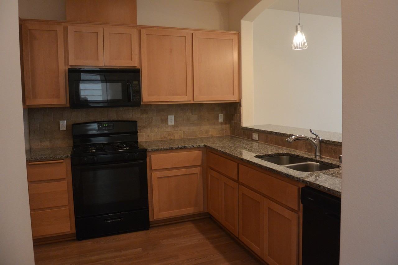 13106 Ne 25th St - Photo 6 of 18