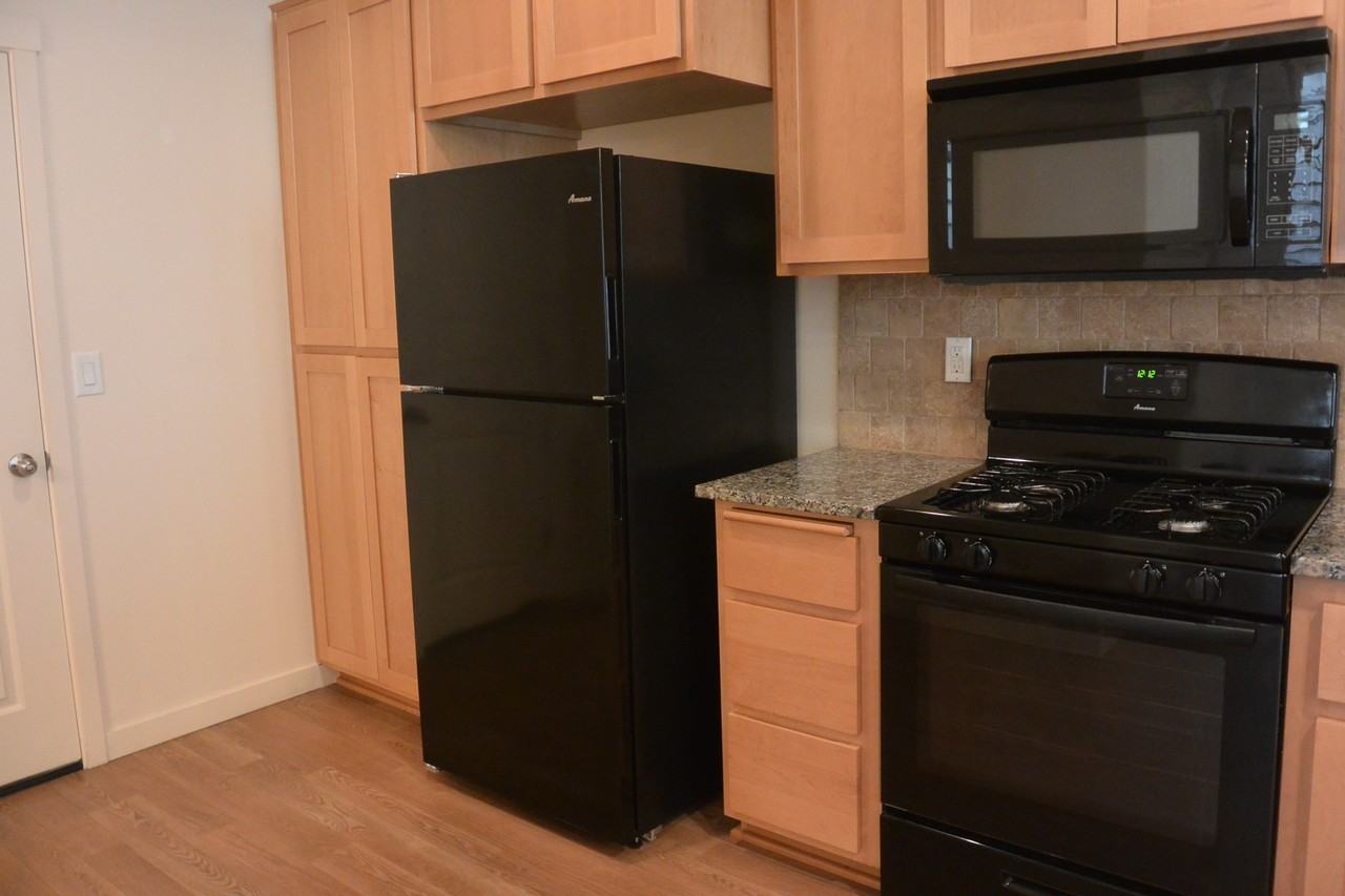 13106 Ne 25th St - Photo 7 of 18