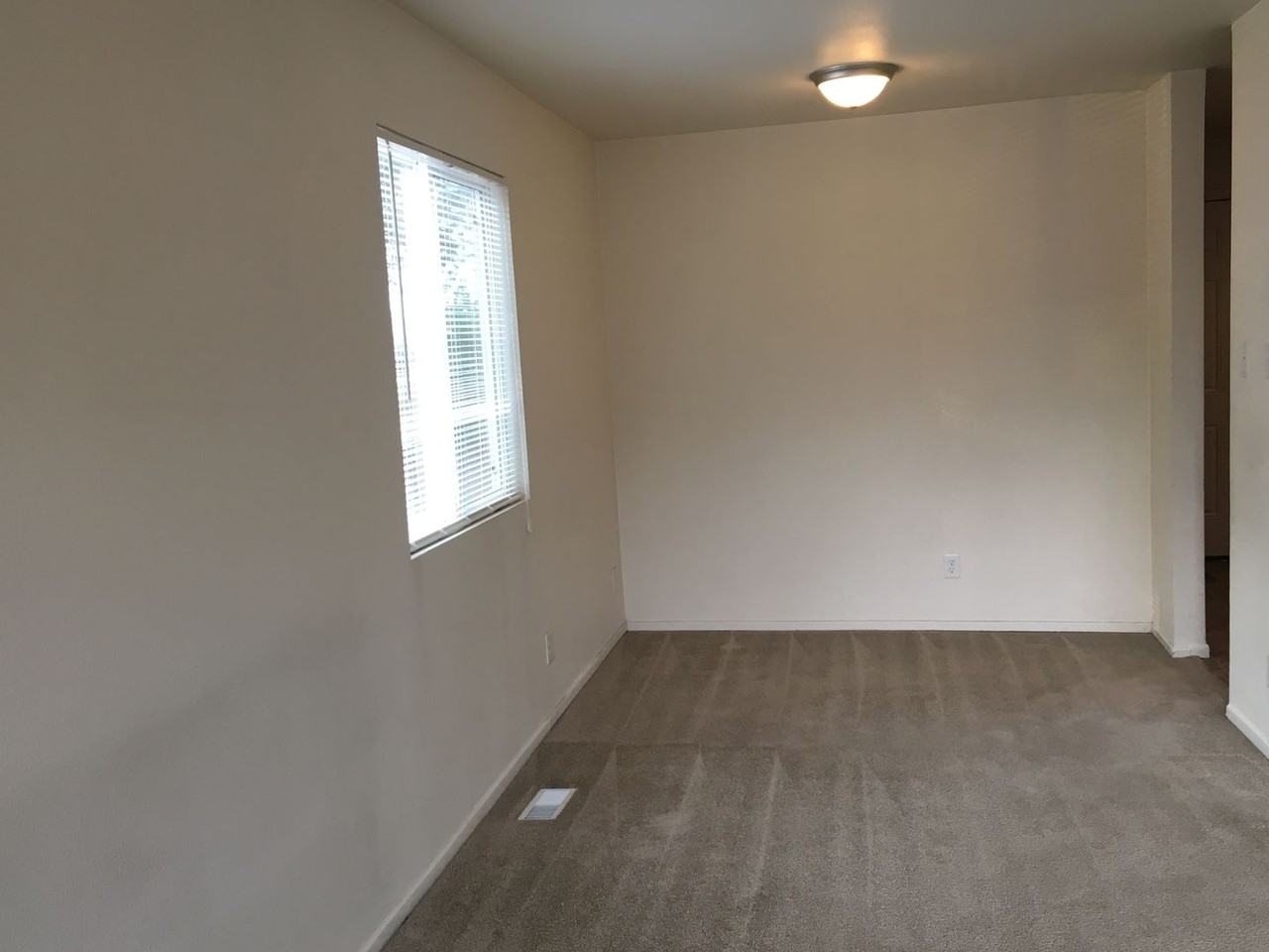 2558 Chimayo Dr - Photo 5 of 13