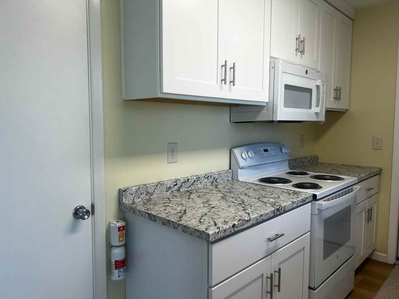 424 Porpoise Rd - Photo 7 of 27