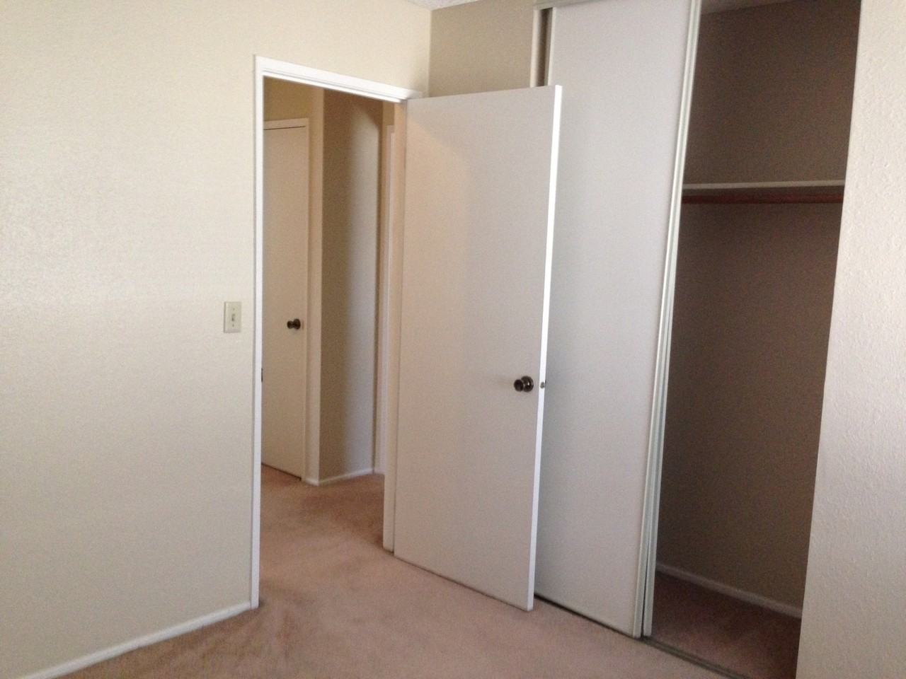 3606 Ivalynn Cir - Photo 5 of 30