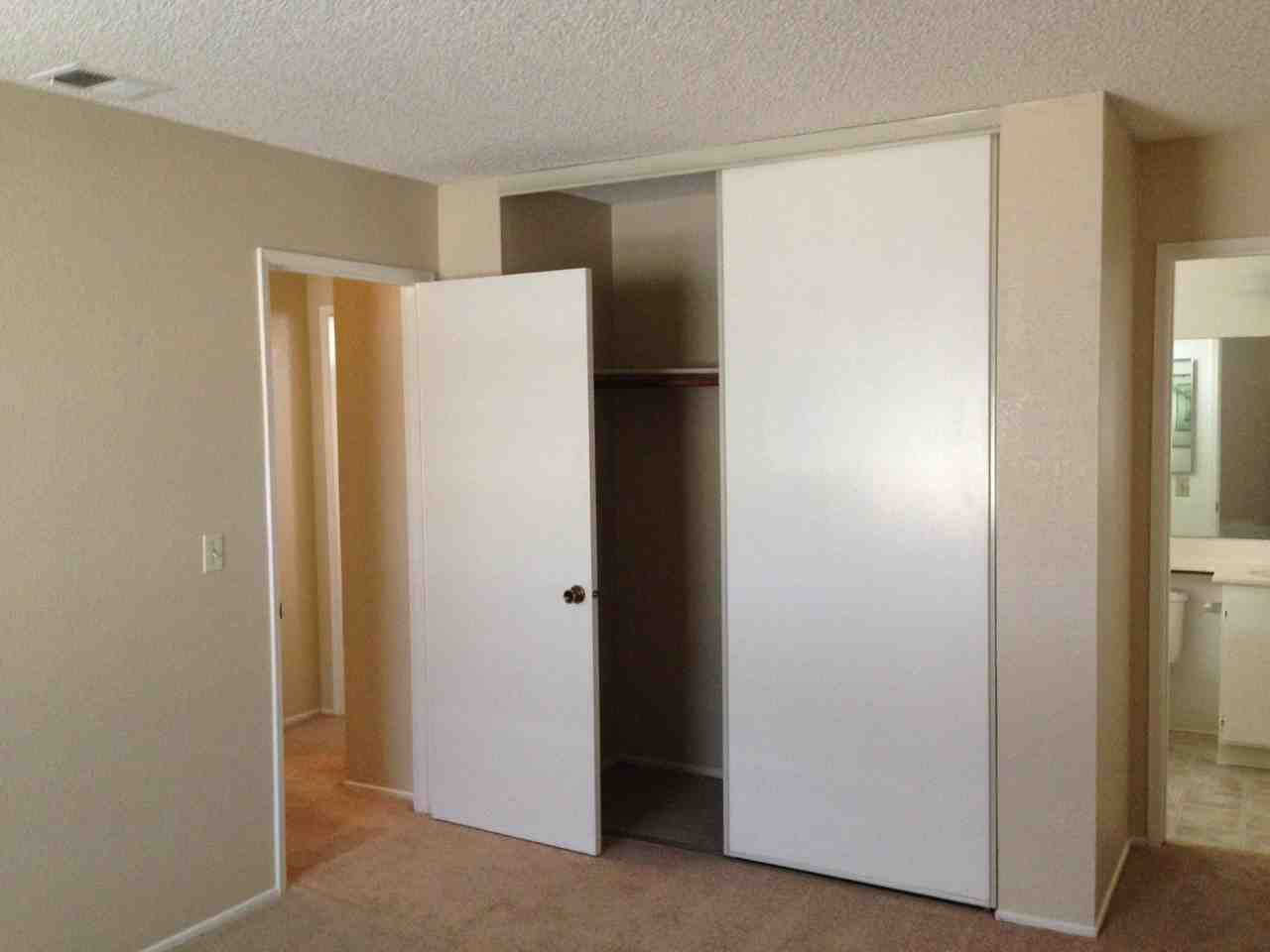 3606 Ivalynn Cir - Photo 6 of 30