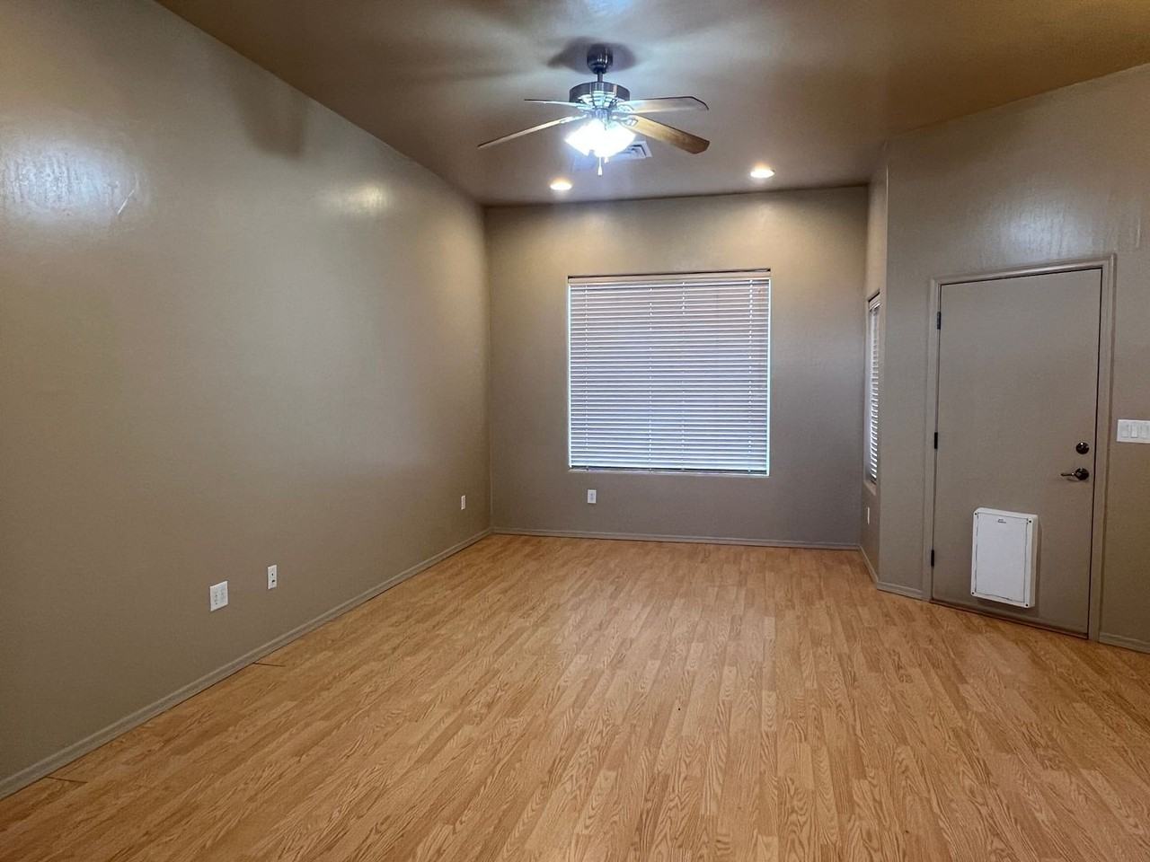 1606 W 7th St S - Photo 4 of 26