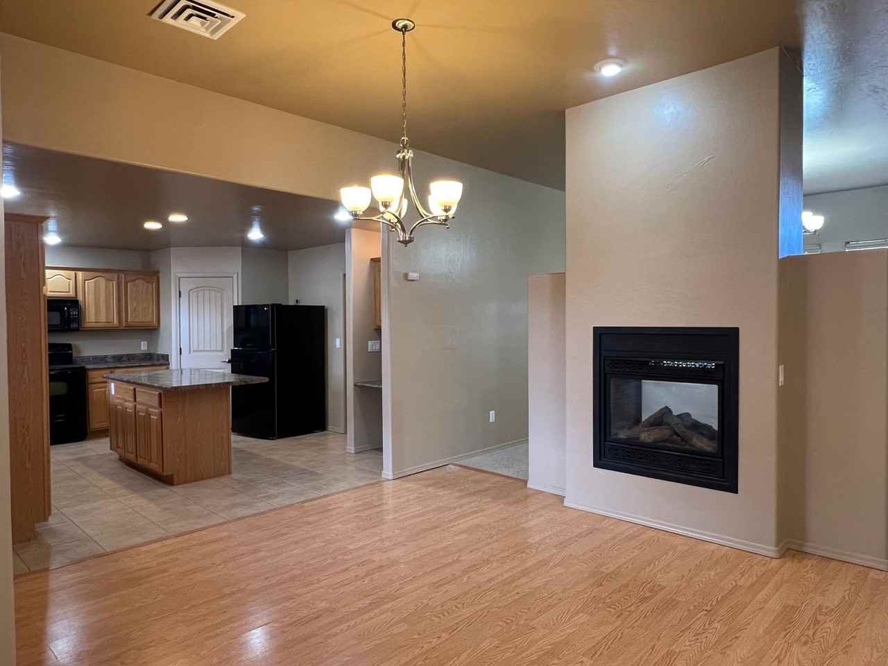 1606 W 7th St S - Photo 6 of 26