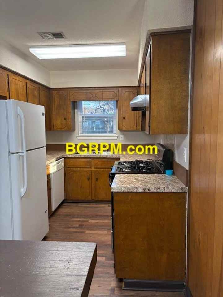 6 Waterfront Dr - Photo 4 of 12