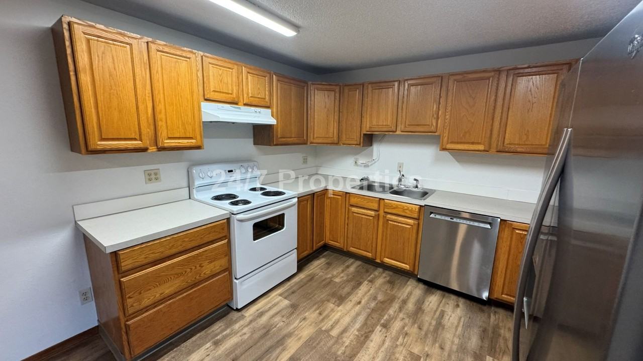 16060 Se Lark Ave - Photo 5 of 19